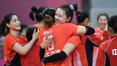 推动香港足 推动香港足